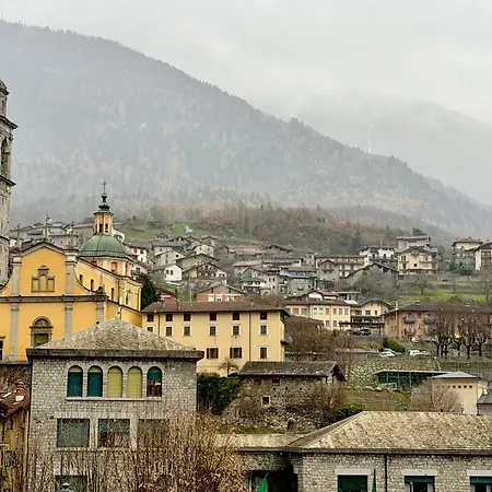 La Casa In Piazza - Apartamento Edolo